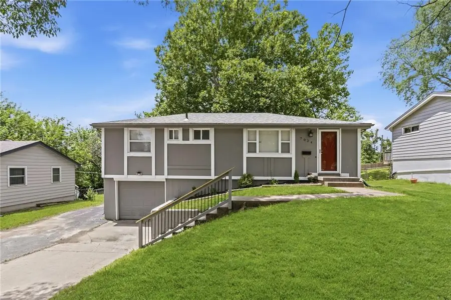 7024 N Pennsylvania Avenue, Kansas City, MO 64118 - #2