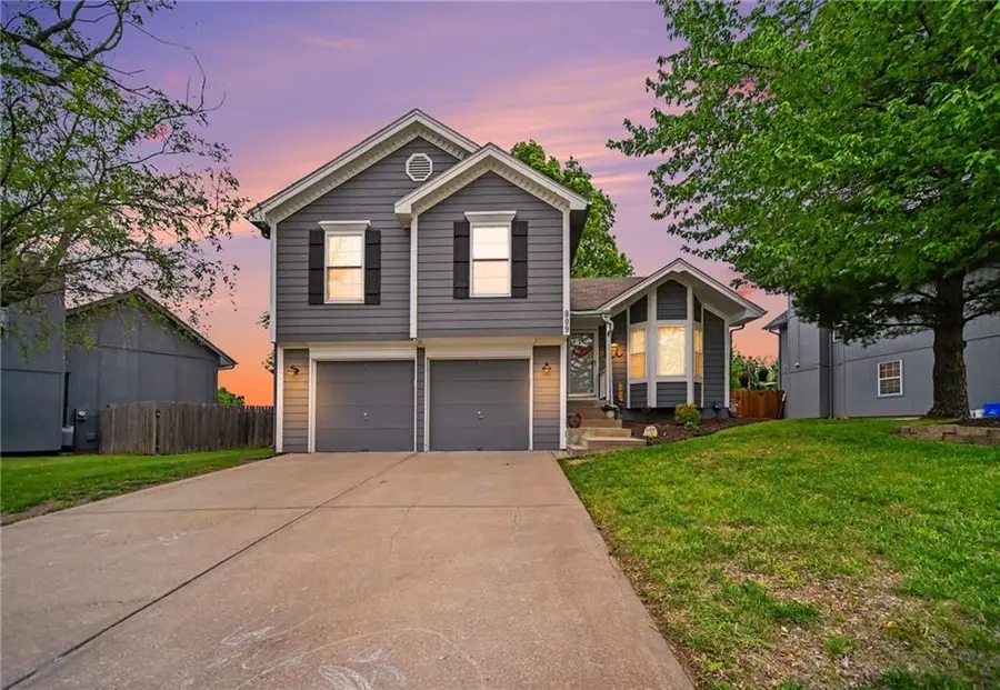 909 NE Michael Drive, Lees Summit, MO 64086 - #2