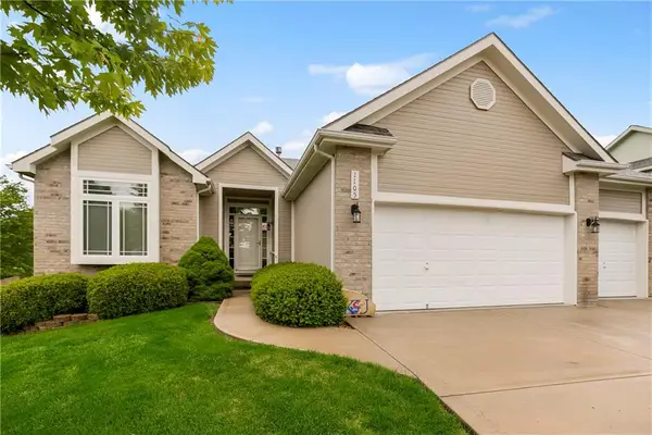 1105 NW 108th Court, Kansas City, MO 64155
