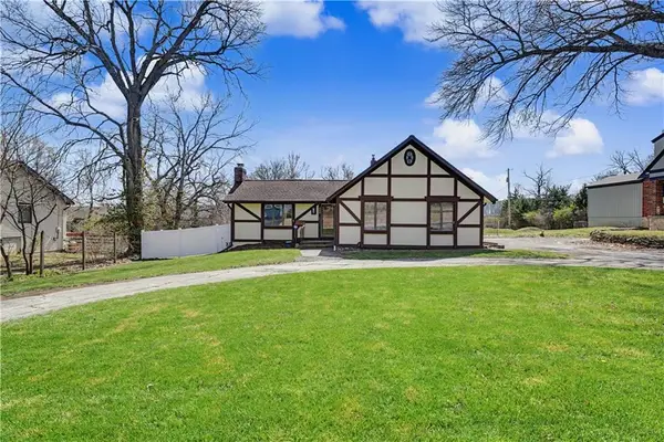 505 E 97th Street, Kansas City, MO 64131