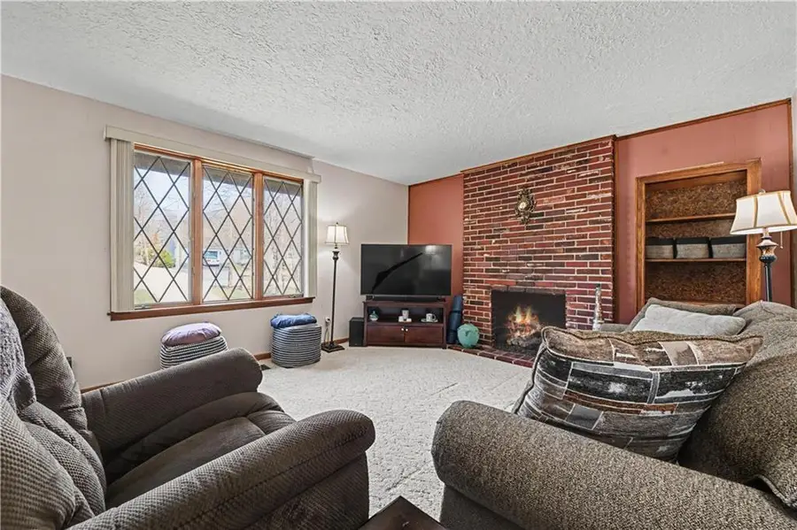 505 E 97th Street, Kansas City, MO 64131 - #3