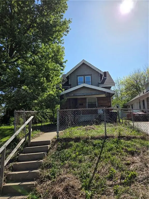 2627 College Avenue, Kansas City, MO 64127