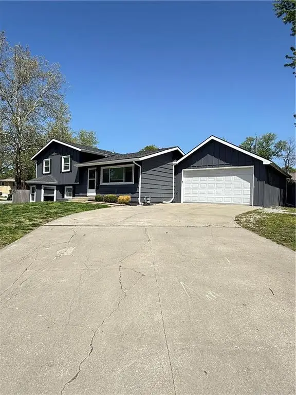 604 NW Carroll Drive, Lees Summit, MO 64063 - #2