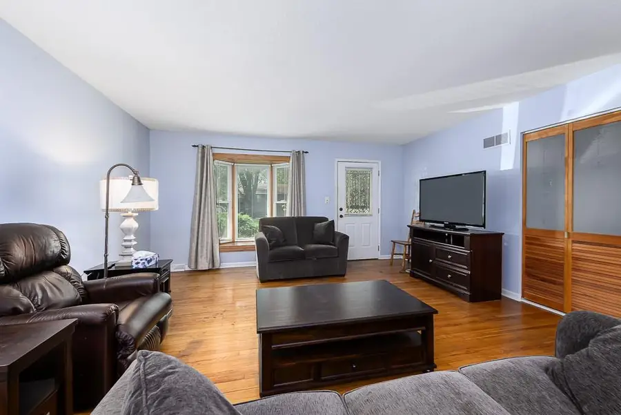 5422 Sutton Avenue, Kansas City, KS 66106 - #2