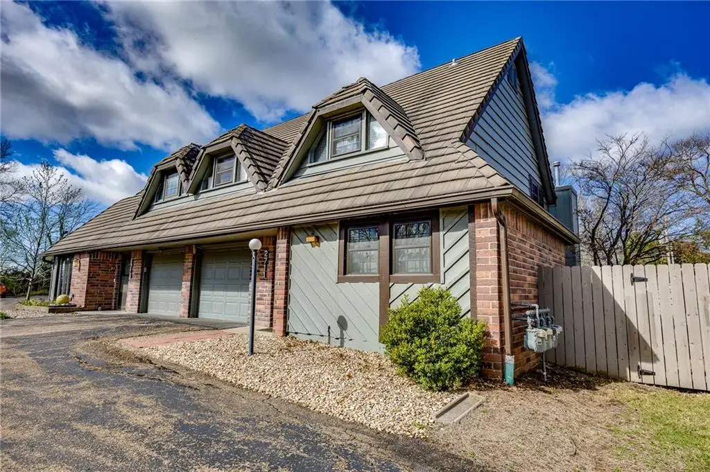 2711 W 24th Terrace, Lawrence, KS 66047 - #1