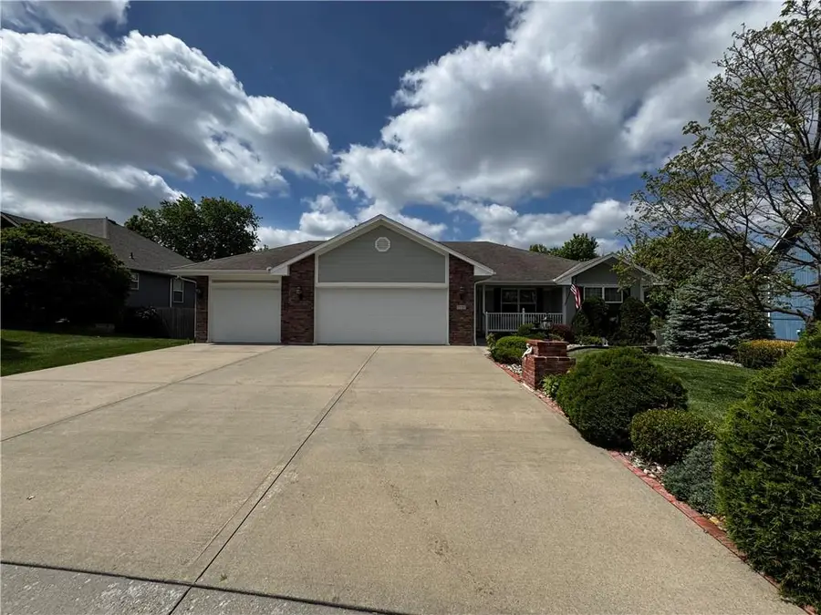 714 Ridge Crest Drive, Raymore, MO 64083 - #2