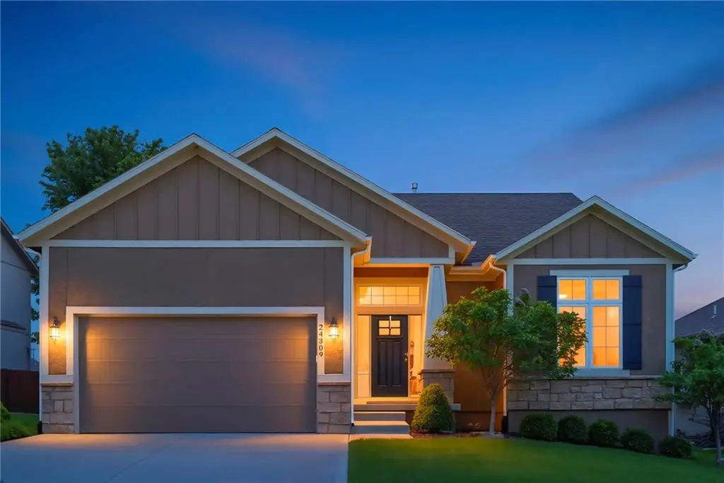 24309 W 91 Place, Lenexa, KS 66227 - #1
