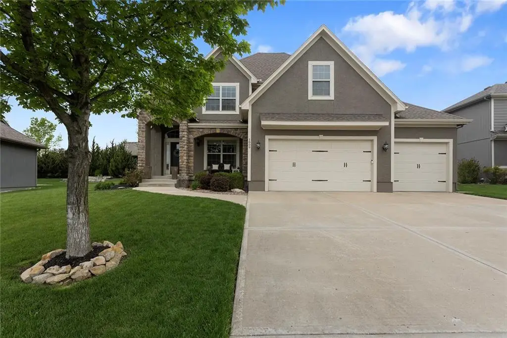 1809 NE Parks Summit Boulevard, Lees Summit, MO 64064 - #1