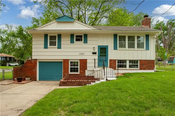 6905 E 136 Street, Grandview, MO 64030