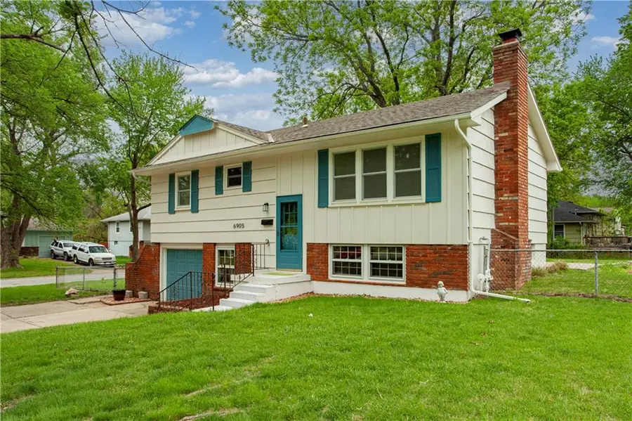 6905 E 136 Street, Grandview, MO 64030 - #2