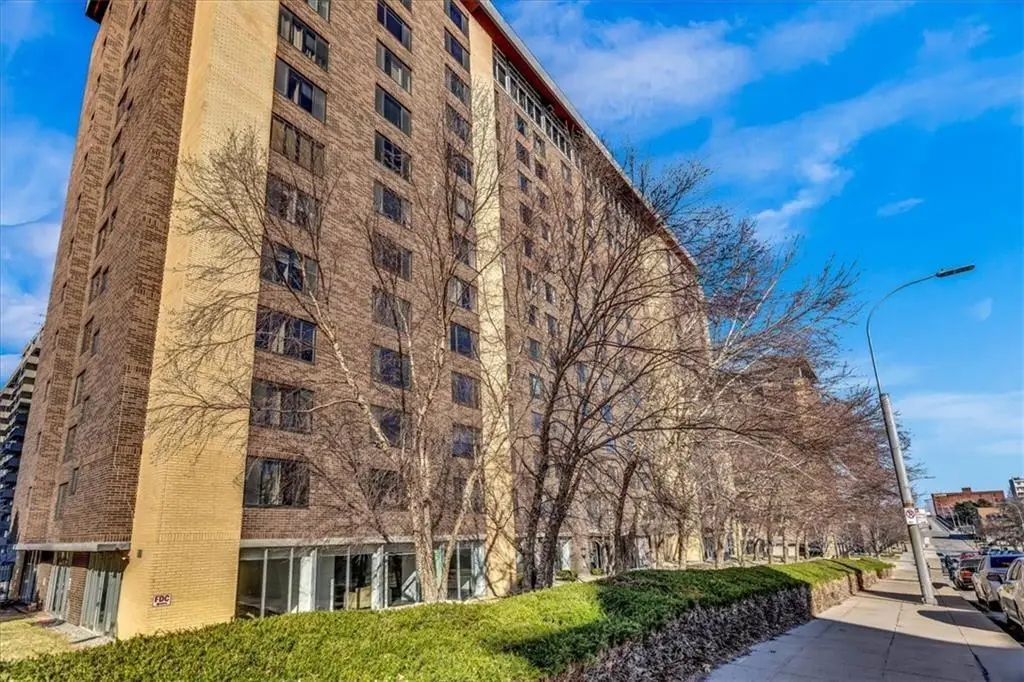 600 E 8th Street #5S, Kansas City, MO 64106 - #1
