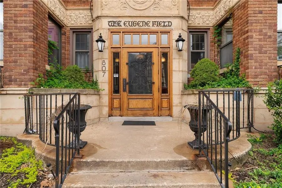 807 W 48th Street #204, Kansas City, MO 64112 - #2