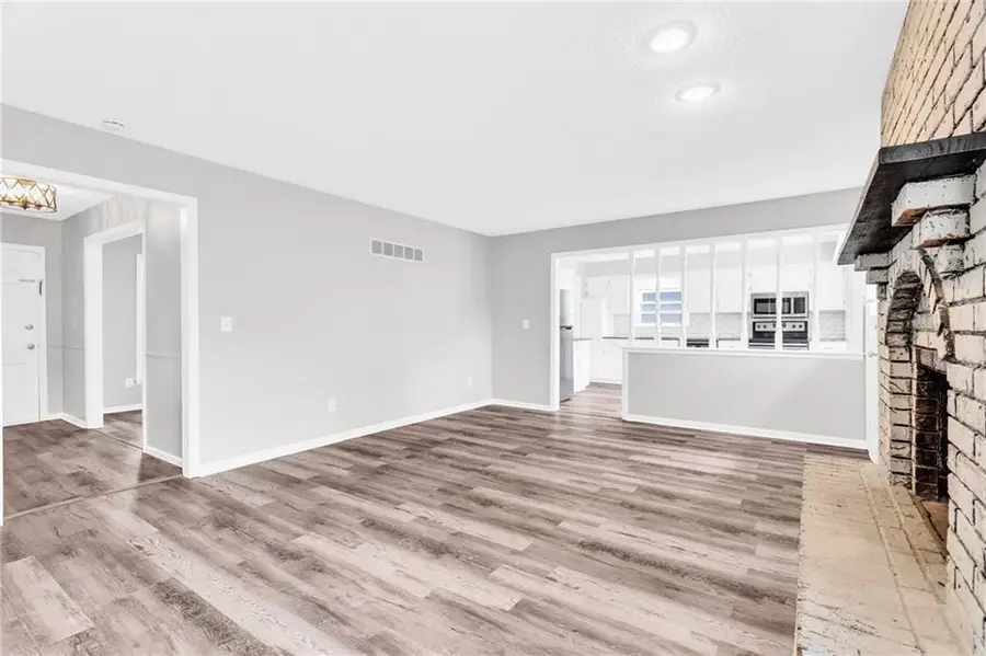 204 SE Gingerbread Lane, Blue Springs, MO 64014 - #3