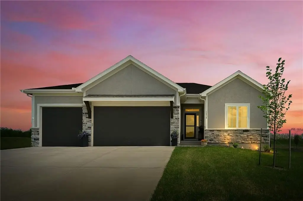 1814 Woodward Circle, Raymore, MO 64083 - #1
