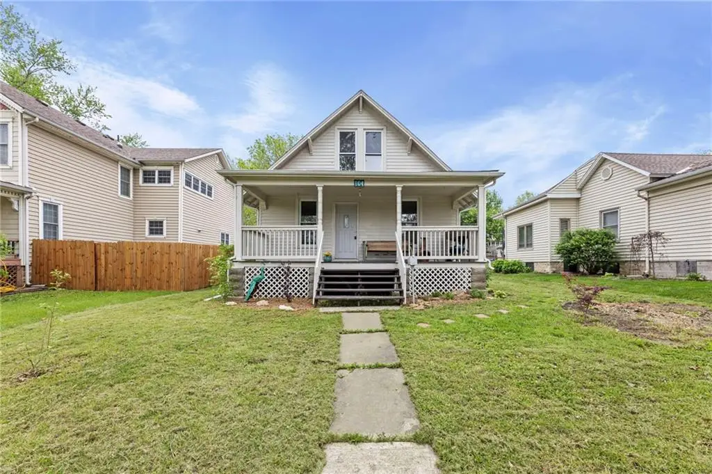 804 E Wea Street, Paola, KS 66071 - #1