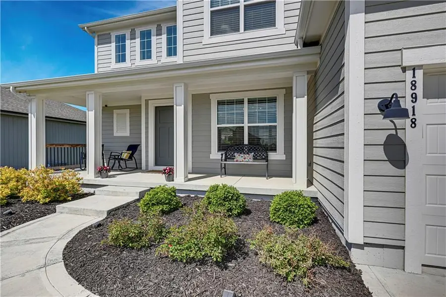 18918 Ocheltree Street, Spring Hill, KS 66083 - #3