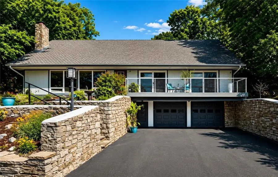 128 W Lakeshore Drive, Lake Quivira, KS 66217 - #2