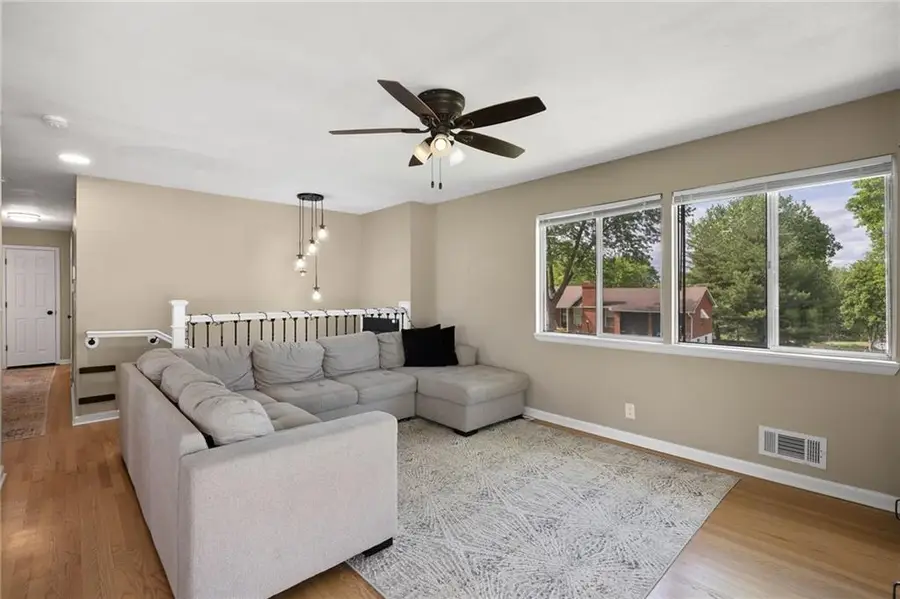 309 NE 88th Terrace, Kansas City, MO 64155 - #3