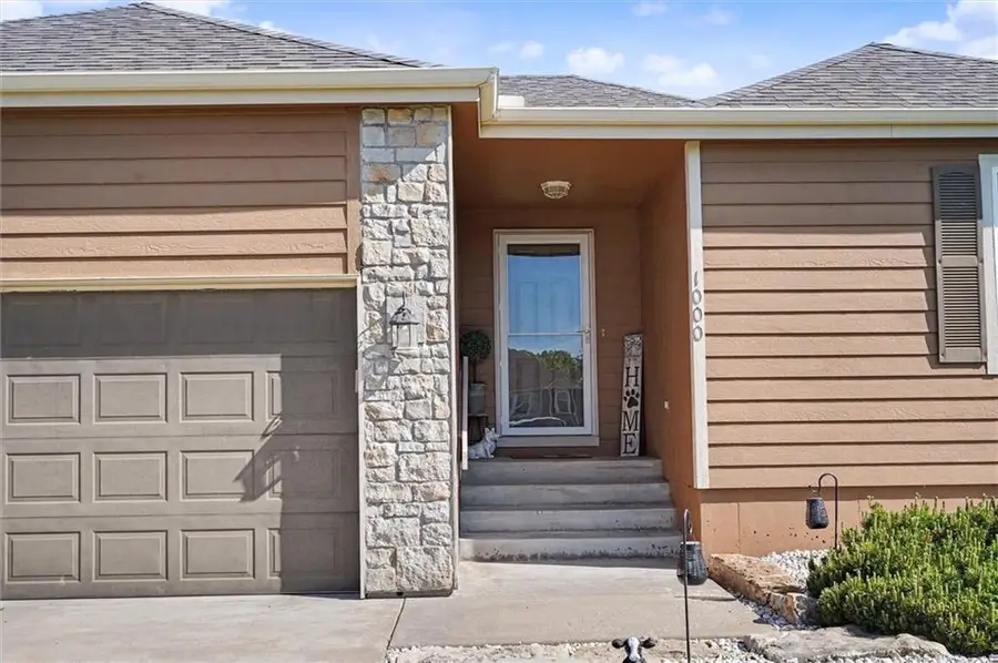 1000 Kathys Court, Baldwin City, KS 66006 - #3