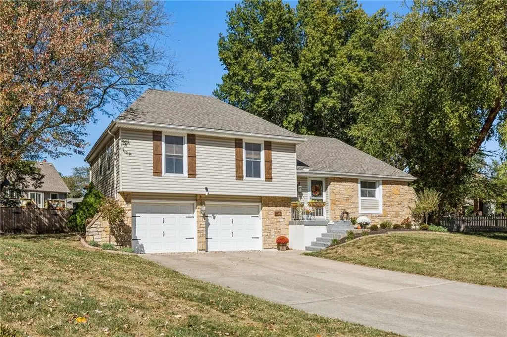 1136 NE Birchwood Place, Lees Summit, MO 64086 - #1