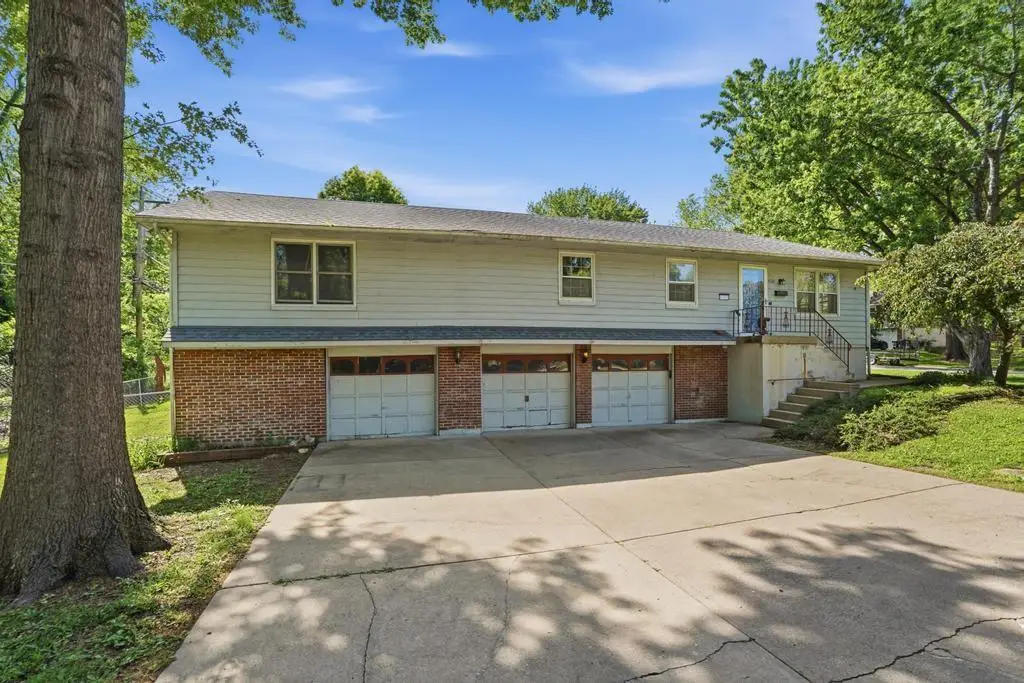 4100 S Coventry Drive, Independence, MO 64055 - #1
