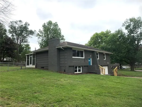 908 SW 14th Street Terrace, Blue Springs, MO 64015