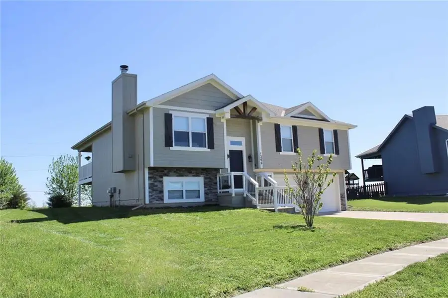 1206 Viola Street, Smithville, MO 64089 - #2