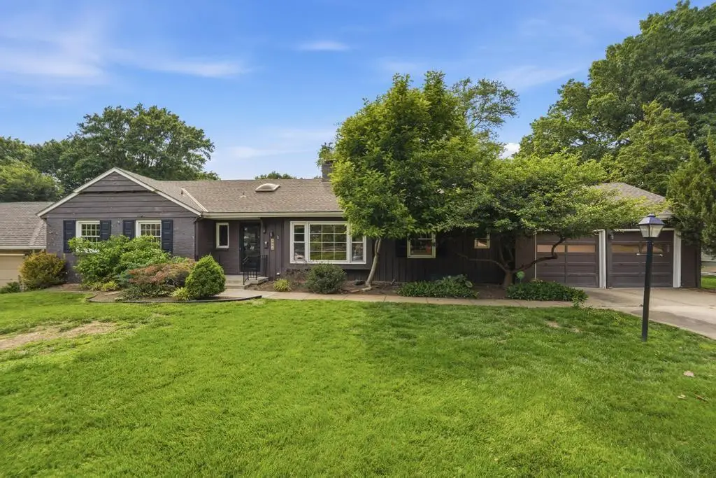 5900 Windsor Drive, Fairway, KS 66205 - #1