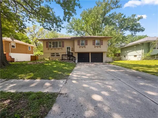 9716 Hardesty Avenue, Kansas City, MO 64137