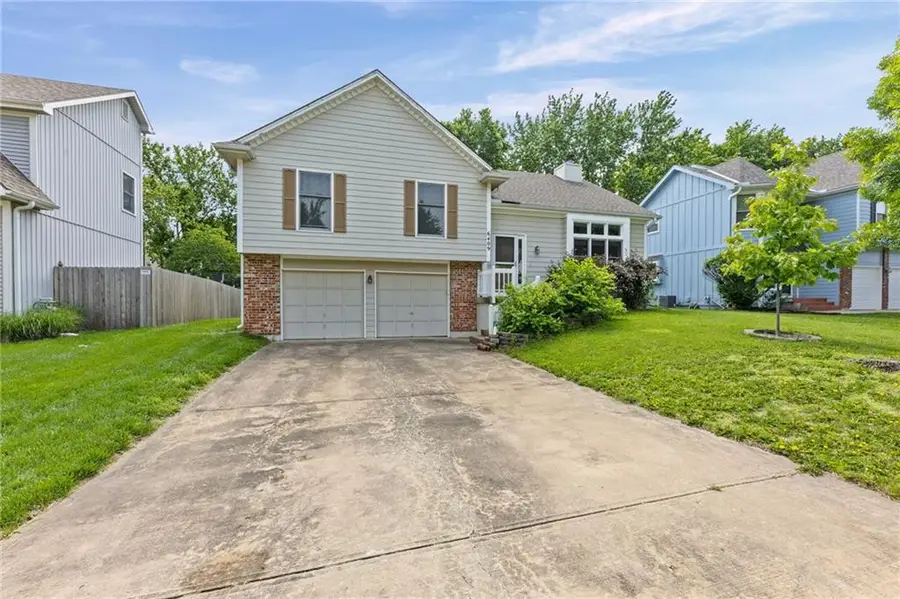6409 Chouteau Street, Shawnee, KS 66226 - #3