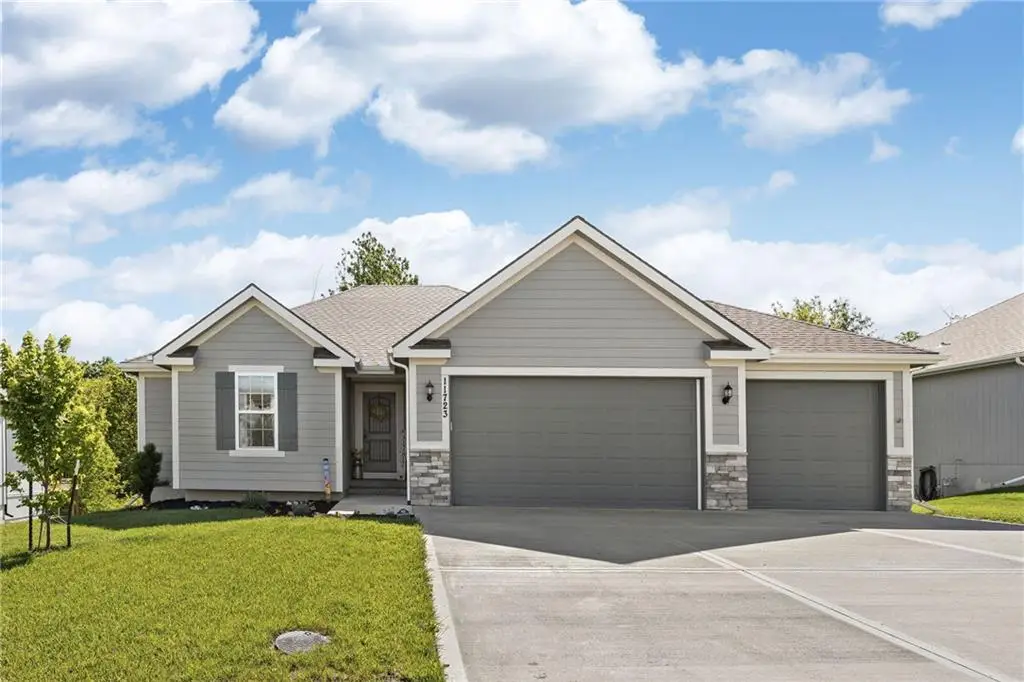 11723 N Windsor Avenue, Kansas City, MO 64157 - #1
