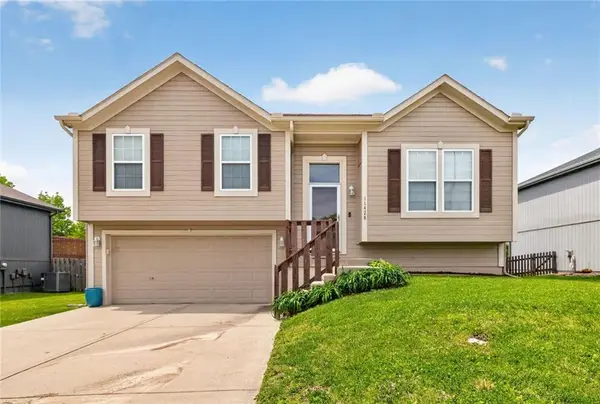 11428 N Farley Avenue, Kansas City, MO 64157