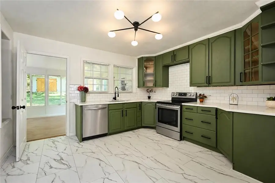 13301 10th Street, Grandview, MO 64030 - #3