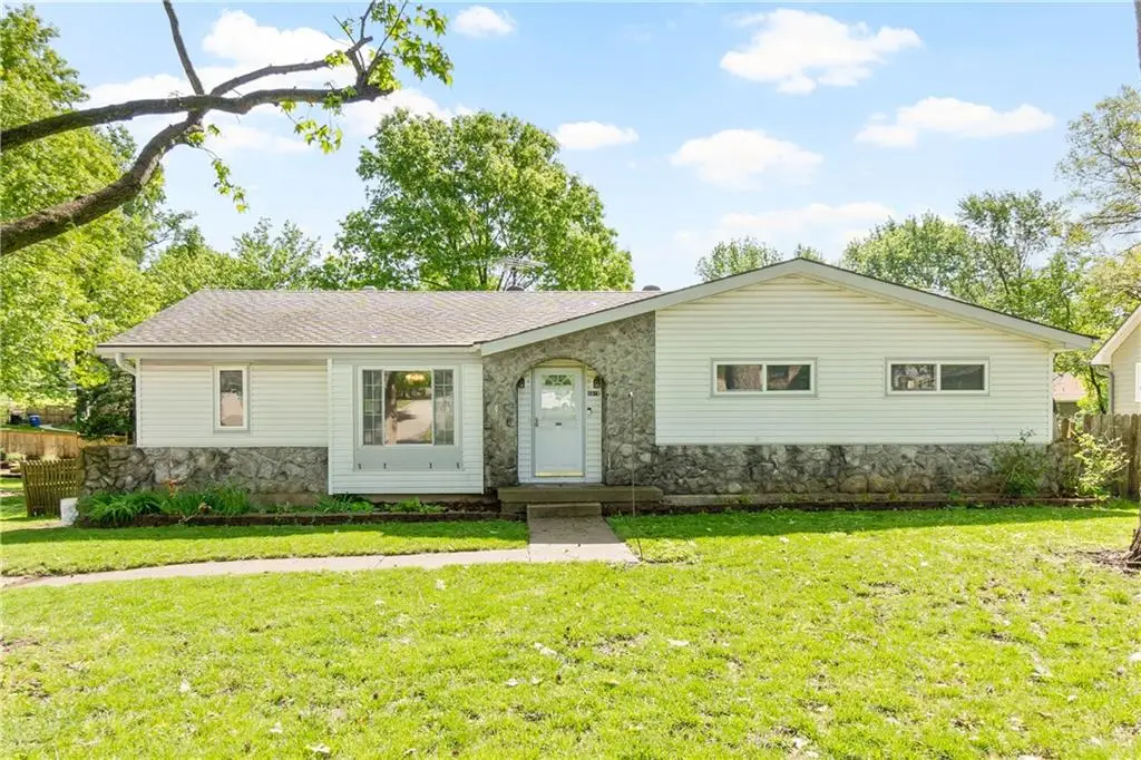 4919 Bluejacket Street, Shawnee, KS 66203 - #1