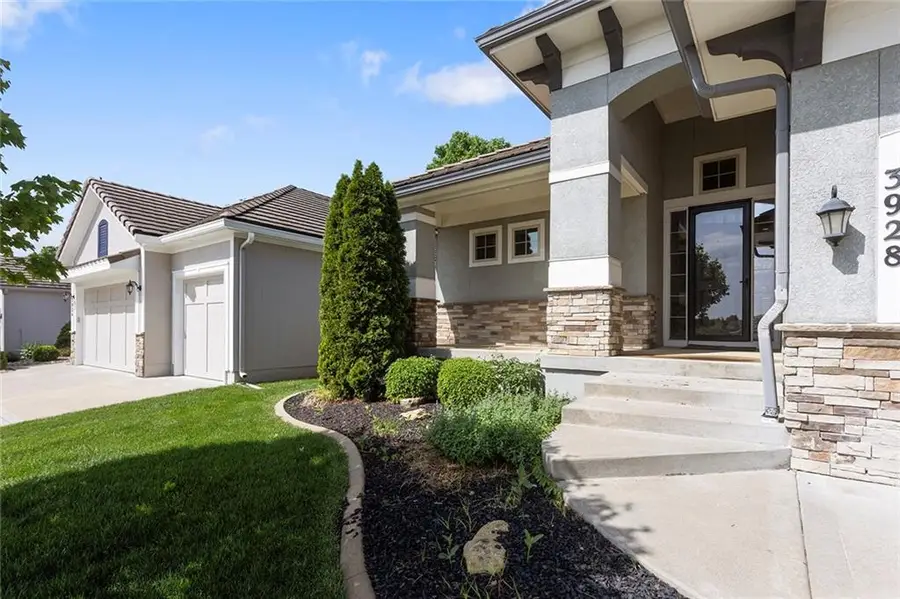 3928 NE Independence Avenue, Lees Summit, MO 64064 - #3