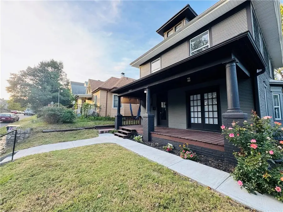 2303 Francis Street, Saint Joseph, MO 64501 - #2