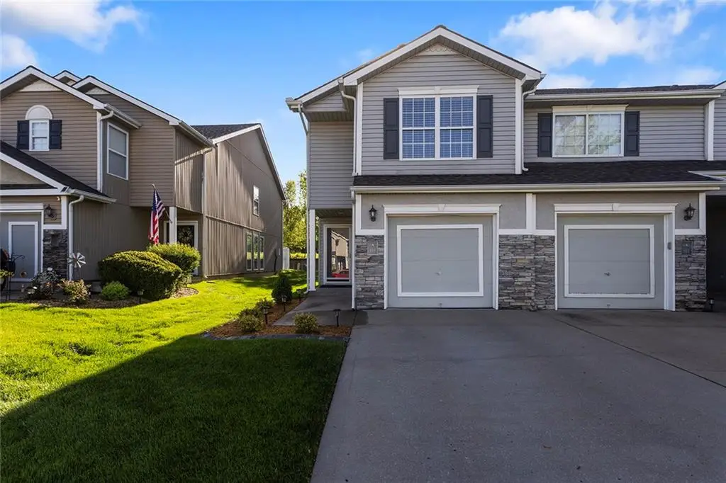 610 SW Shadow Glen Court, Blue Springs, MO 64015 - #1