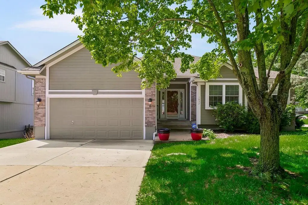 1832 NE Stonewood Drive, Lees Summit, MO 64086 - #1