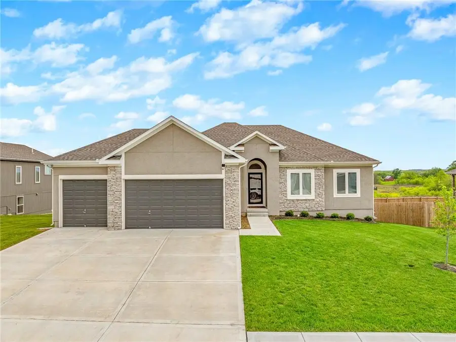 1017 Fox Trot Drive, Odessa, MO 64076 - #2