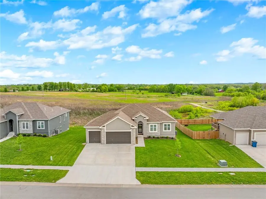 1017 Fox Trot Drive, Odessa, MO 64076 - #3