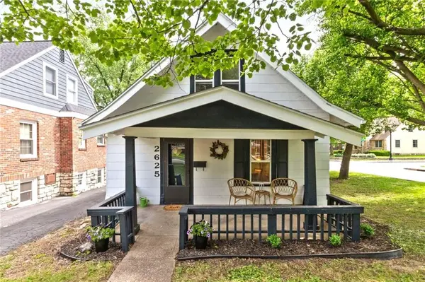 2625 W 47th Terrace, Westwood, KS 66205
