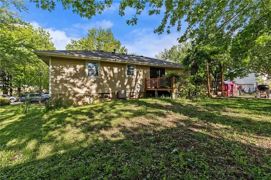 106 Kent Street, Wood Heights, MO 64024 - #3
