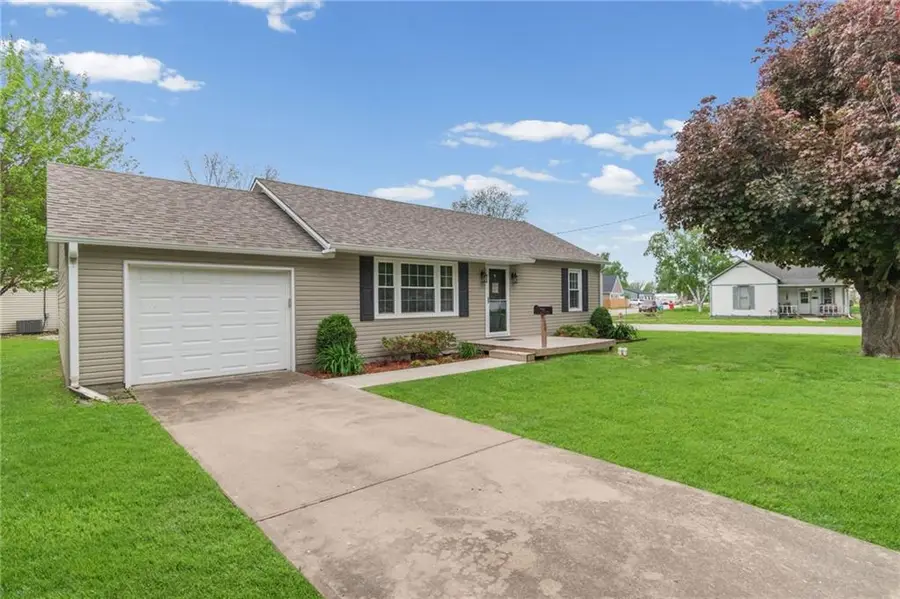 200 E 5th Street, Norborne, MO 64668 - #2