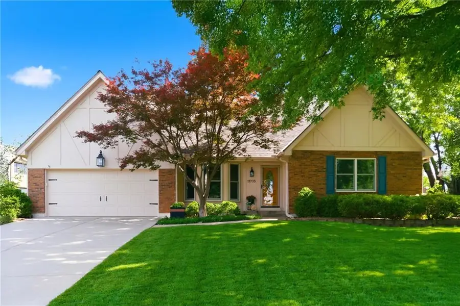 11705 W 109 Circle, Overland Park, KS 66210 - #2