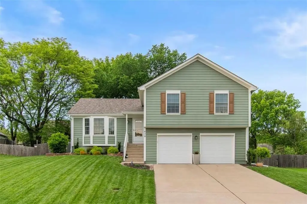 420 NE Victoria Circle, Lees Summit, MO 64086 - #1