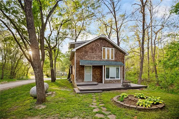 73100 Hillcrest Drive, Trenton, MO 64683