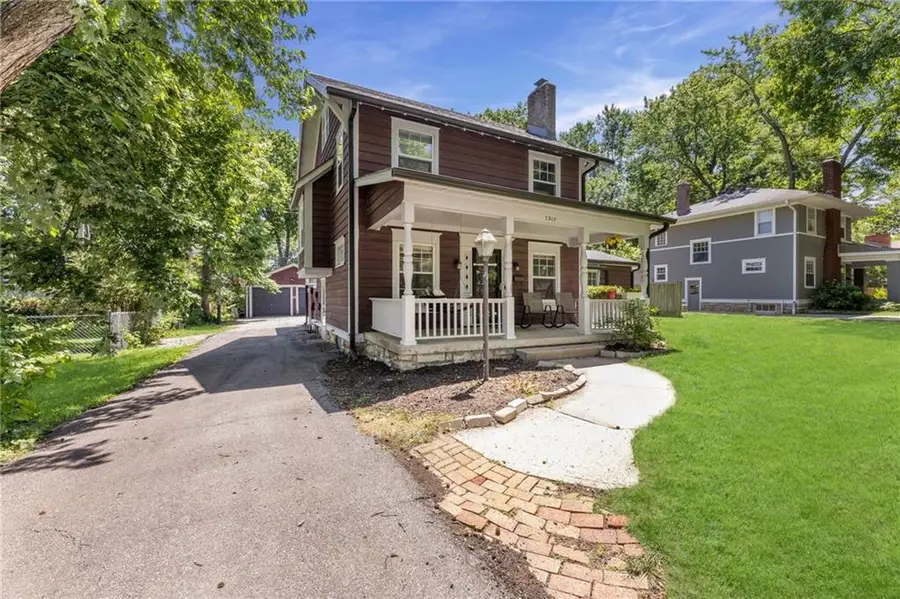 7317 Wyoming Street, Kansas City, MO 64114 - #2