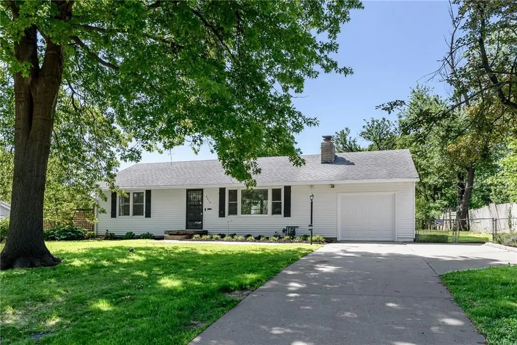 8415 Cleveland Avenue, Kansas City, KS 66109 - #1