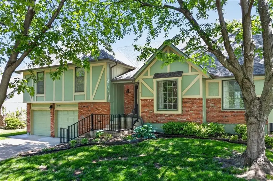 11705 Grant Street, Overland Park, KS 66210 - #2