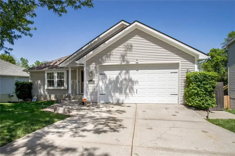 5005 NW Nantucket Drive, Blue Springs, MO 64015 - #2